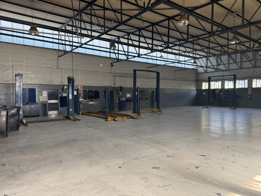 To Let Commercial Property for Rent in Worcester Western Cape